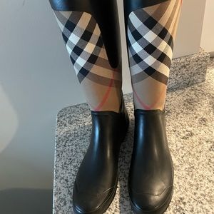 Burberry Rainboots